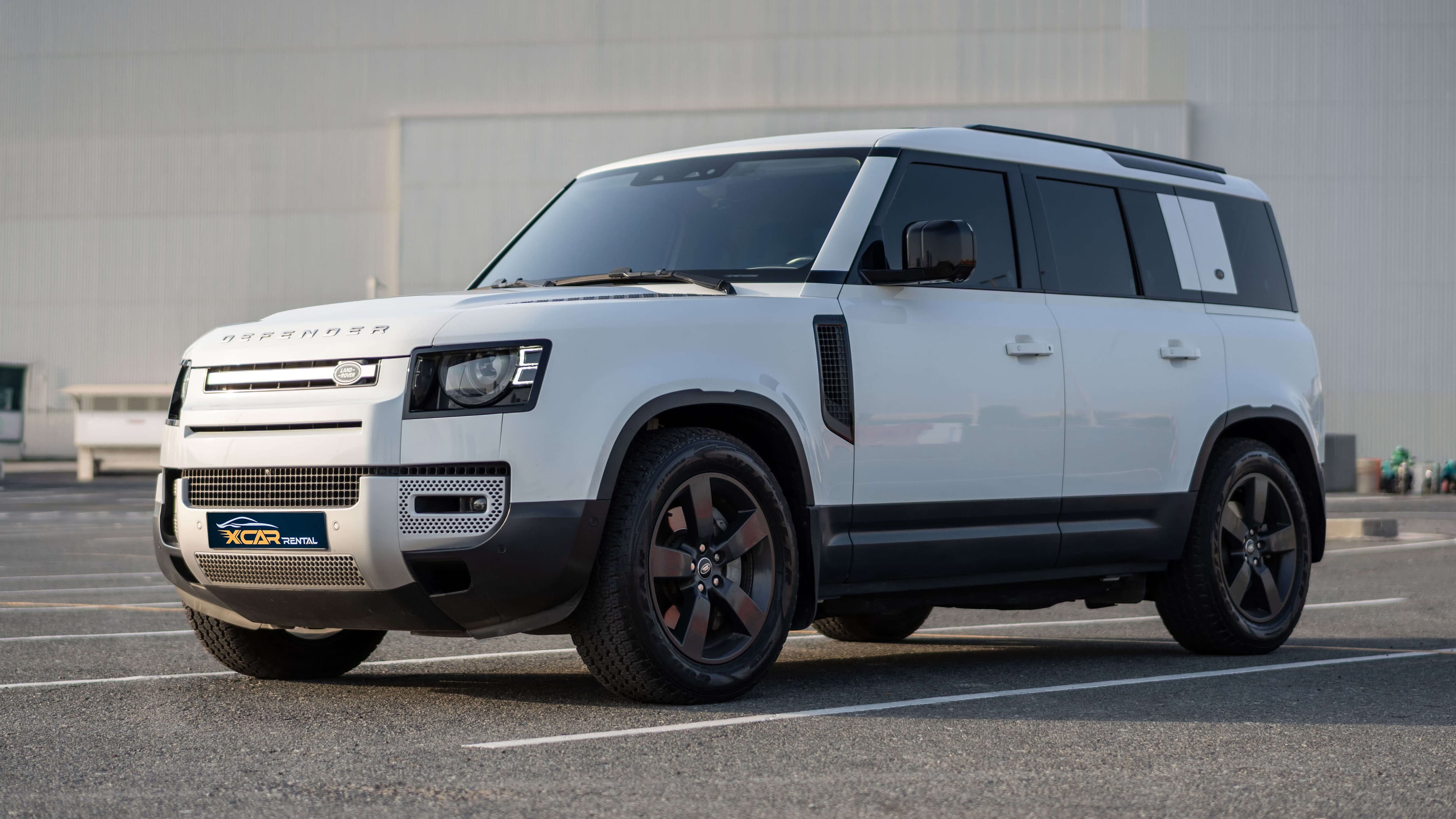 Стоимость проката Range Rover Defender в Дубае
